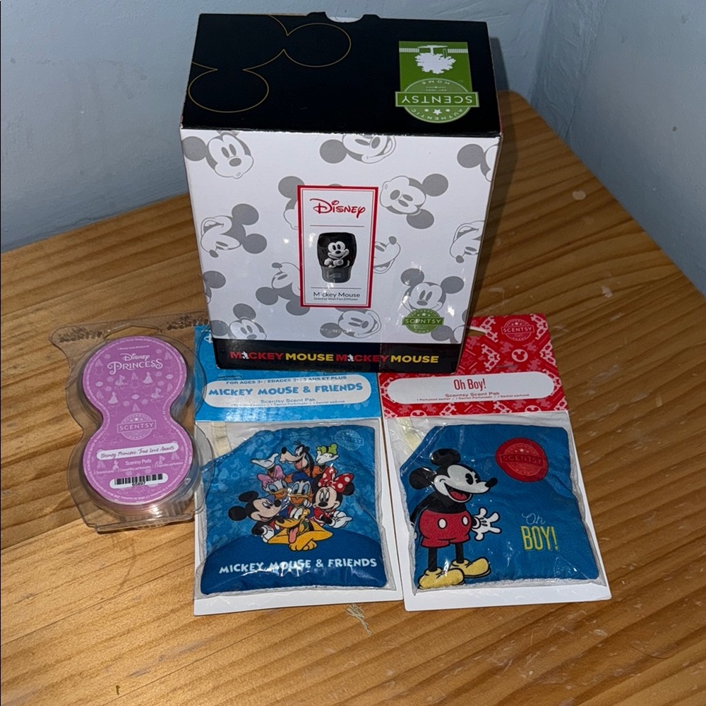 Disney Mickey Mouse Scented Wax Bundle